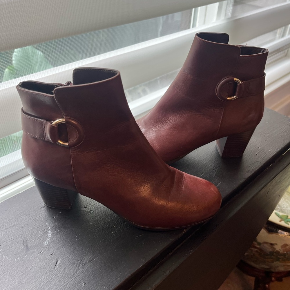 Cole Haan Grand OS chestnut leather women’s booties size 7